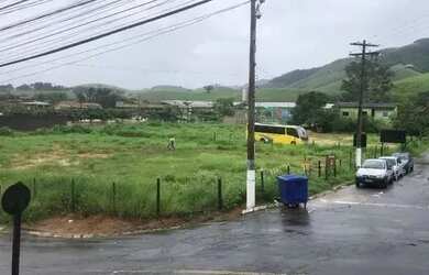 Imagem: O terreno possui 360m² de Área e está localizado em Centro