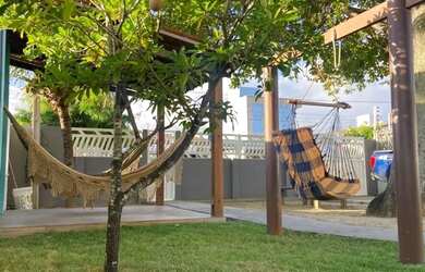 Imagem: A casa possui 2 Dormitórios, 2 Banheiros, 2 Vagas na garagem