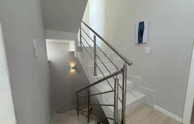 Imagem 5: SOBRADO DE ÓTIMO PADRÃO À VENDA NO RESID. SOLAR DA TOSCANA EM APUCARANA