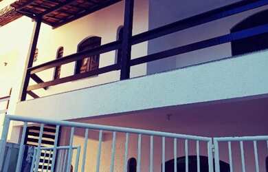 Imagem: A casa possui 4 Dormitórios, 4 Banheiros, 2 Vagas na garagem