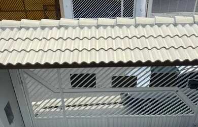 Imagem: A casa possui 3 Dormitórios, 3 Banheiros, 2 Vagas na garagem