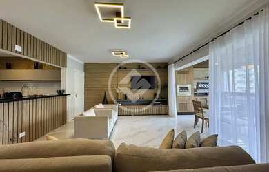 Imagem: O apartamento possui 5 Dormitórios, 4 Banheiros, 2 Vagas na