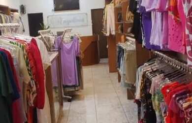 Imagem 5: OPORTUNIDADE PASSO PONTO Loja de roupas montada no centro de Mateus Leme,...