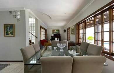 Imagem 9: Imóvel para aluguel e venda possui 258 metros quadrados com 3 quartos