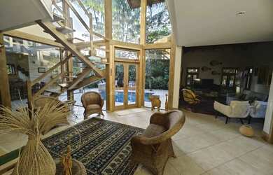 Imagem 7: Belíssima Casa a Venda na Praia de Toque Toque Pequeno, dentro de Condomínio Fechado