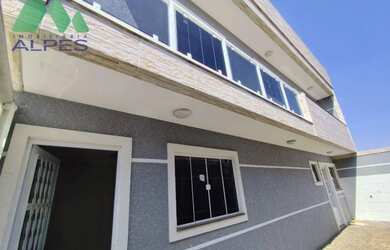 Imagem: A casa em condomínio possui 3 Dormitórios, 1 Banheiro, 2 Vagas