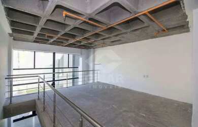 Imagem: O depósito possui 1 Vaga na garagem, 90m² de Área e está