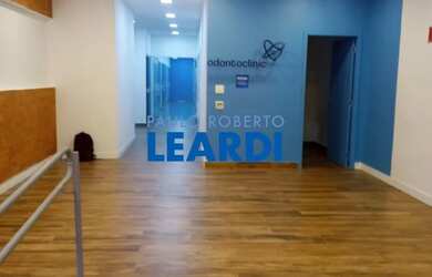 Imagem: O depósito possui 560m² de Área e está localizado em Pinheiros