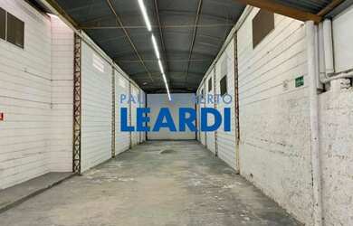 Imagem: O depósito possui 221m² de Área e está localizado em Lapa