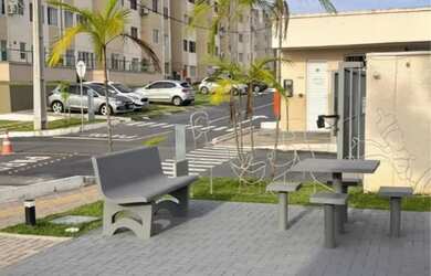 Imagem: O apartamento possui 2 Dormitórios, 1 Banheiro, 1 Vaga na garagem