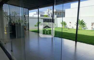 Imagem: A casa em condomínio possui 3 Dormitórios, 4 Banheiros, 2