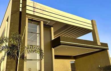 Imagem: A casa possui 3 Dormitórios, 1 Banheiro, 1 Vaga na garagem