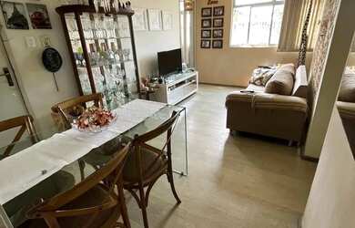 Imagem: O apartamento possui 3 Dormitórios, 2 Banheiros, 1 Vaga na