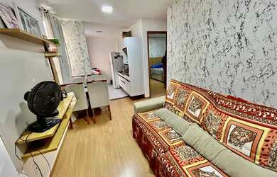 Imagem: O apartamento possui 2 Dormitórios, 1 Banheiro, 1 Vaga na garagem