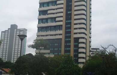 Imagem: O apartamento possui 1 Dormitório, 1 Banheiro, 1 Vaga na garagem