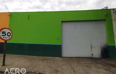 Imagem: O depósito possui 180m² de Área e está localizado em Novo