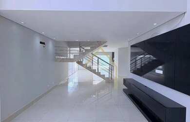 Imagem: A casa em condomínio possui 3 Dormitórios, 5 Banheiros, 4