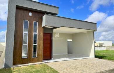 Imagem: A casa em condomínio possui 3 Dormitórios, 2 Banheiros, 2