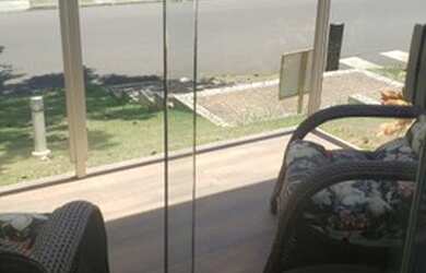 Imagem 7: Casa a venda com 3 dormitórios sendo uma suíte com closet condomínio...