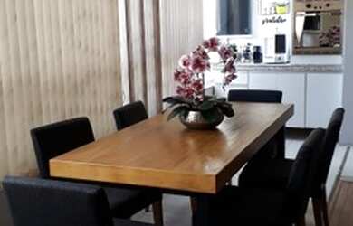 Imagem: O apartamento possui 1 Dormitório, 1 Banheiro, 1 Vaga na garagem