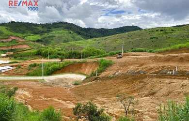 Imagem: O terreno possui 582m² de Área e está localizado em Salvaterra