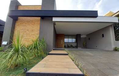 Imagem: A casa em condomínio possui 3 Dormitórios, 5 Banheiros, 4