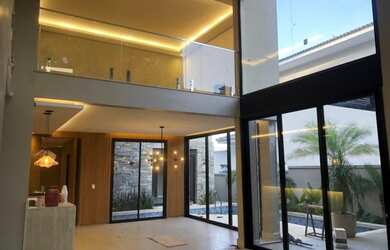 Imagem 2: CASA SOBRADO A VENDA CONDOMINIO JARDINS ROMA ZONA SUL UBERLANDIA