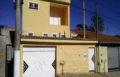 Imagem: A casa possui 2 Dormitórios, 2 Banheiros, 2 Vagas na garagem