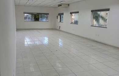 Imagem: O depósito possui 180m² de Área, Imóvel novo e está localizado