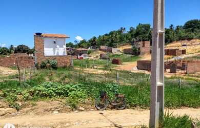 Imagem 3: Vendo Terreno. 