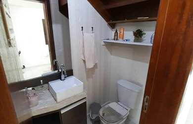 Imagem 9: Sobrado para venda tem 82 metros quadrados com 2 quartos em Centro - Garopaba - SC