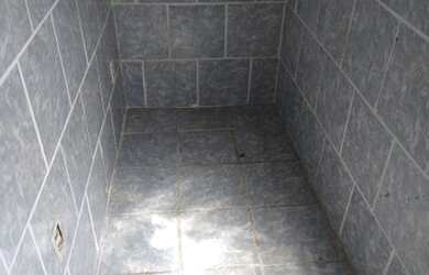 Imagem: A casa possui 2 Dormitórios, 1 Banheiro, 1 Vaga na garagem