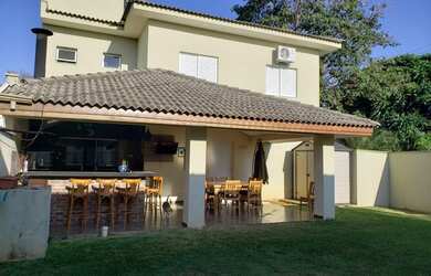 Imagem 13: Casa a venda com 3 dormitórios sendo uma suíte com closet condomínio...