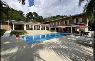 Imagem 1: Cond. Pq Silvino Pereira - 5D / 1Ste, Vista Lago, Piscina, Quadra De Tenis!