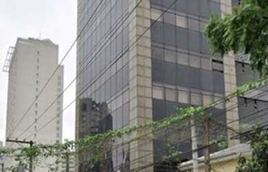 Imagem: O depósito possui 5 Vagas na garagem, 270m² de Área e está