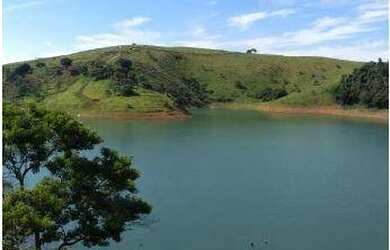 Imagem: A chácara à venda possui 2600m² de Área e está localizado