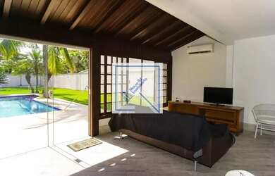 Imagem: A casa em condomínio possui 3 Dormitórios, 4 Banheiros, 3