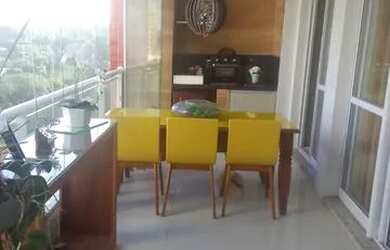 Imagem: O apartamento possui 3 Dormitórios, 2 Banheiros, 2 Vagas na