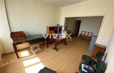 Imagem: O depósito possui 30m² de Área e está localizado em Méier