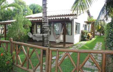 Imagem: A casa em condomínio possui 5 Dormitórios, 4 Banheiros, 5