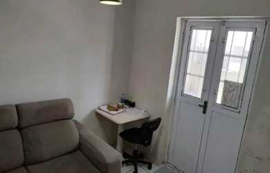 Imagem: A casa possui 2 Dormitórios, 1 Banheiro, 84m² de Área e