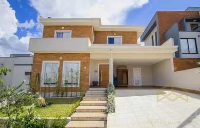 Imagem: A casa em condomínio possui 3 Dormitórios, 5 Banheiros, 4