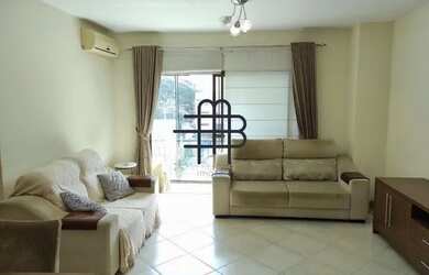 Imagem: O apartamento possui 3 Dormitórios, 1 Banheiro, 2 Vagas na