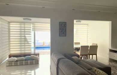 Imagem: A casa em condomínio possui 3 Dormitórios, 4 Banheiros, 2