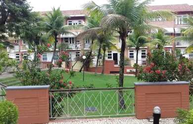 Imagem: A casa em condomínio possui 3 Dormitórios, 1 Banheiro, 2 Vagas