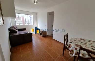 Imagem: O apartamento possui 2 Dormitórios, 1 Banheiro, 1 Vaga na garagem