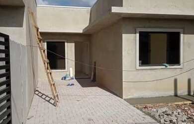 Imagem: A casa possui 2 Dormitórios, 1 Banheiro, 2 Vagas na garagem