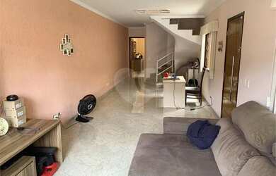 Imagem: A casa possui 4 Dormitórios, 5 Banheiros, 5 Vagas na garagem