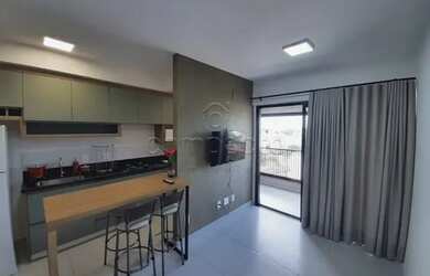 Imagem: O apartamento possui 1 Dormitório, 1 Banheiro, 1 Vaga na garagem