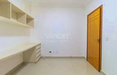 Imagem 3: Sobrado no Jardim Atenas. Piscina, 300m² de Área, 5 Vagas na garageme4...